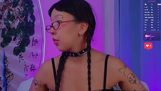 Snapshot of a11yson chatting on 01/07/25, 03:02 a11yson online show from 01/07/25, 03:02