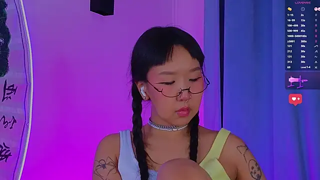 Snapshot of a11yson chatting on 01/16/25, 07:49 a11yson online show from 01/16/25, 07:49