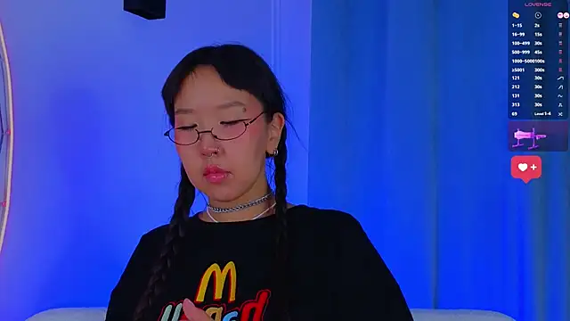 Snapshot of a11yson chatting on 01/21/25, 06:45 a11yson online show from 01/21/25, 06:45