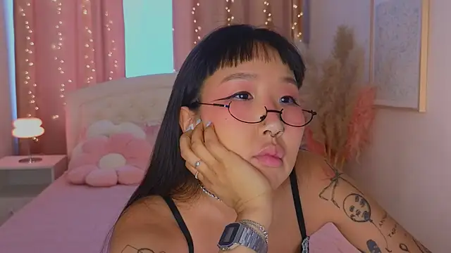 Snapshot of a11yson chatting on 03/21/25, 10:39 a11yson online show from 03/21/25, 10:39