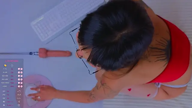 Snapshot of a11yson chatting on 09/27/25, 02:55 a11yson online show from 09/27/25, 02:55