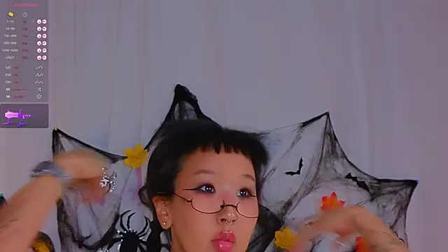 Snapshot of a11yson chatting on 10/22/25, 03:01 a11yson online show from 10/22/25, 03:01