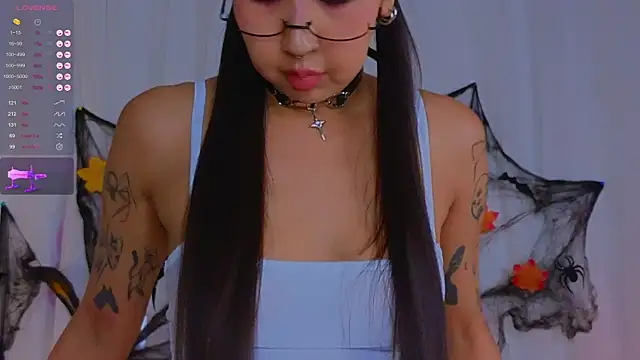 Snapshot of a11yson chatting on 10/26/25, 02:56 a11yson online show from 10/26/25, 02:56