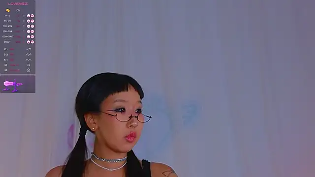 Snapshot of a11yson chatting on 11/05/25, 03:01 a11yson online show from 11/05/25, 03:01