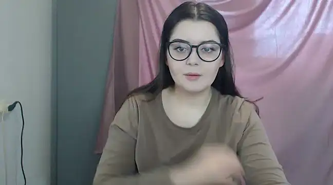 ohhhMie online show from 02/15/25, 07:49