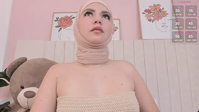 dalilasaadi  online show from 02/20/25, 04:03