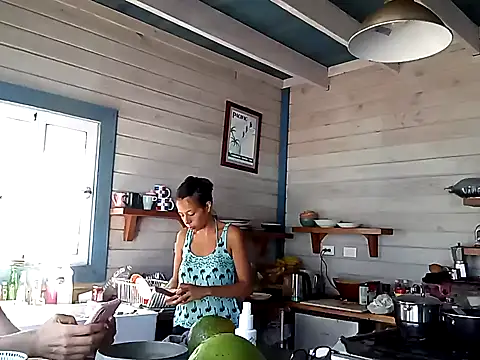 Luna-Natural online show from 01/31/25, 04:06