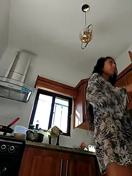 Luna-Natural online show from 02/16/26, 02:02