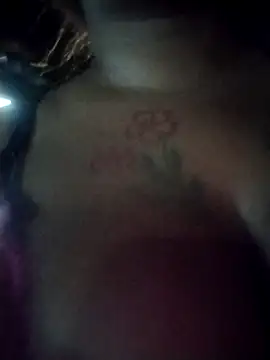 Snapshot of AbellaLizz chatting on 11/08/25, 12:00 AbellaLizz online show from 11/08/25, 12:00