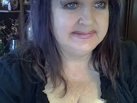 Snapshot of ElenaZed chatting on 02/13/25, 09:30 ElenaZed online show from 02/13/25, 09:30