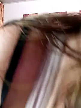 Snapshot of CristalRays chatting on 03/09/26, 10:25 CristalRays online show from 03/09/26, 10:25