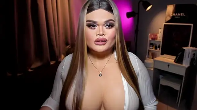 KarolinaThompson online show from 12/01/24, 04:29