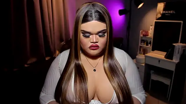 KarolinaThompson online show from 12/01/24, 07:36