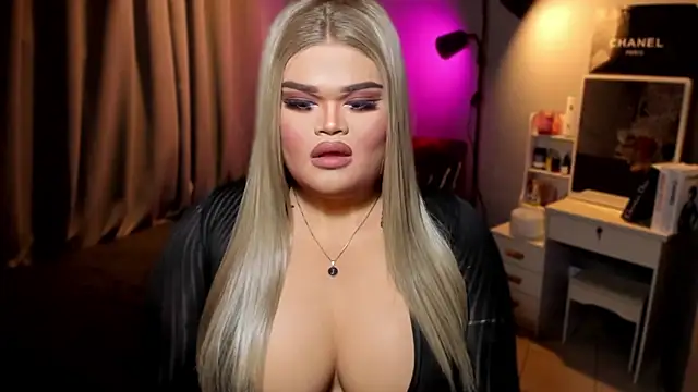 KarolinaThompson online show from 12/04/24, 12:52