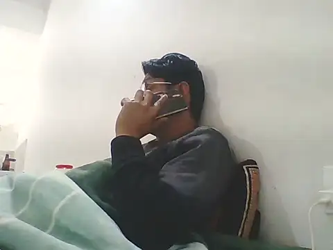 Snapshot of Kumarjay330 chatting on 11/26/25, 03:24 Kumarjay330 online show from 11/26/25, 03:24