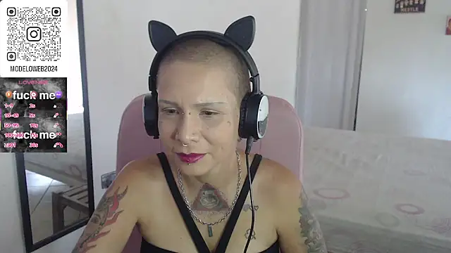 moon cat85 online show from 03/05/25, 07:27