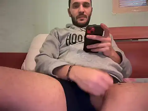 AlexandruUK online show from 01/11/26, 01:38