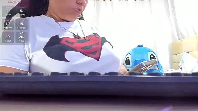 Snapshot of sweetfabianaxl chatting on 05/23/26, 08:57 sweetfabianaxl online show from 05/23/26, 08:57
