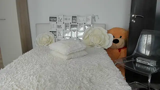 sweetemy4u online show from 03/31/26, 07:53