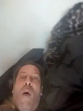 trucker1979 online show from 10/28/25, 03:58