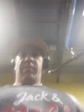 Snapshot of trucker1979 chatting on 11/22/25, 09:52 trucker1979 online show from 11/22/25, 09:52