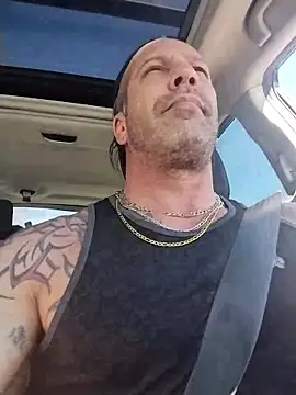 Snapshot of trucker1979 chatting on 04/25/26, 05:10 trucker1979 online show from 04/25/26, 05:10
