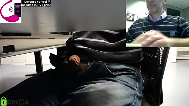 pliko online show from 11/18/25, 03:27