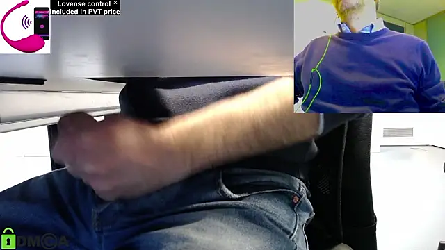 Snapshot of pliko chatting on 03/31/26, 09:21 pliko online show from 03/31/26, 09:21