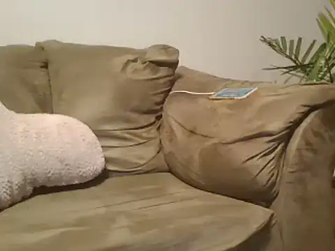 Snapshot of beautylovess chatting on 02/26/25, 08:33 beautylovess online show from 02/26/25, 08:33