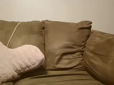 Snapshot of beautylovess chatting on 03/21/25, 03:55 beautylovess online show from 03/21/25, 03:55