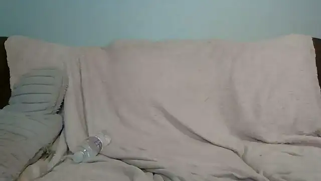 Snapshot of beautylovess chatting on 10/03/25, 10:29 beautylovess online show from 10/03/25, 10:29