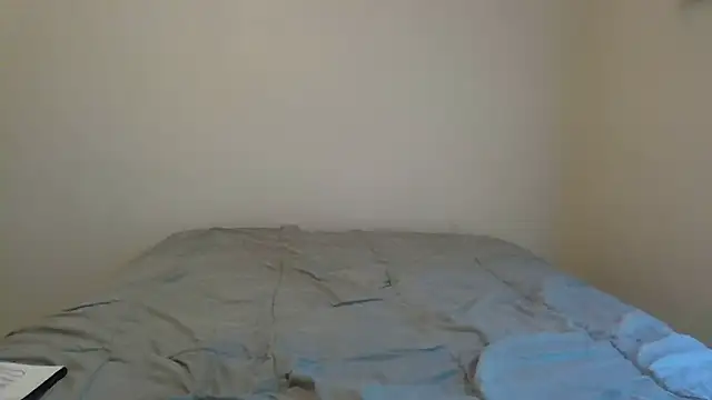 Snapshot of beautylovess chatting on 11/03/25, 08:10 beautylovess online show from 11/03/25, 08:10