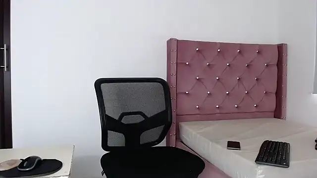 Snapshot of BlackNike chatting on 03/16/25, 03:28 BlackNike online show from 03/16/25, 03:28