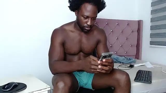 Snapshot of BlackNike chatting on 11/03/25, 12:39 BlackNike online show from 11/03/25, 12:39