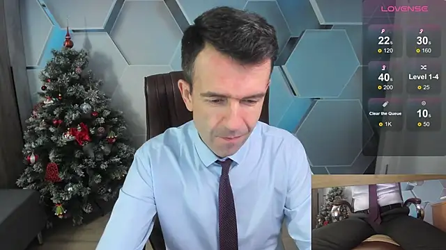 Snapshot of SteveTiger chatting on 01/12/26, 11:37 SteveTiger online show from 01/12/26, 11:37