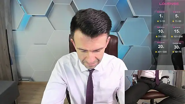 Snapshot of SteveTiger chatting on 02/15/26, 03:03 SteveTiger online show from 02/15/26, 03:03