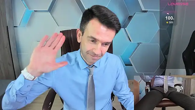 Snapshot of SteveTiger chatting on 02/16/26, 12:01 SteveTiger online show from 02/16/26, 12:01