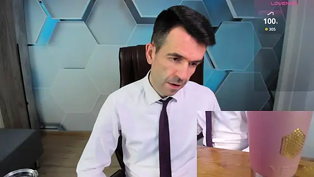 Snapshot of SteveTiger chatting on 03/23/26, 11:58 SteveTiger online show from 03/23/26, 11:58