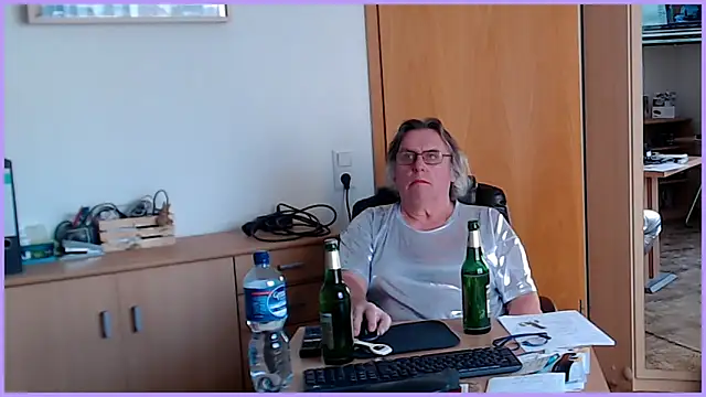 Snapshot of Sissygera chatting on 02/26/26, 11:31 Sissygera online show from 02/26/26, 11:31