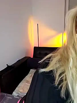 Snapshot of NastyMilf_ chatting on 01/11/25, 07:27 NastyMilf  online show from 01/11/25, 07:27