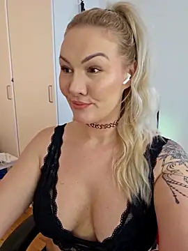 Snapshot of NastyMilf_ chatting on 02/28/25, 12:09 NastyMilf  online show from 02/28/25, 12:09
