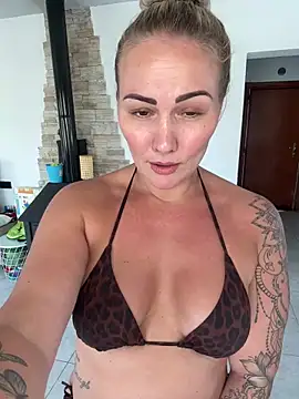 Snapshot of NastyMilf_ chatting on 09/21/25, 10:50 NastyMilf  online show from 09/21/25, 10:50