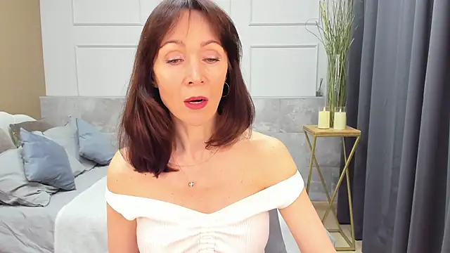 Maria Gold online show from 03/10/25, 04:46