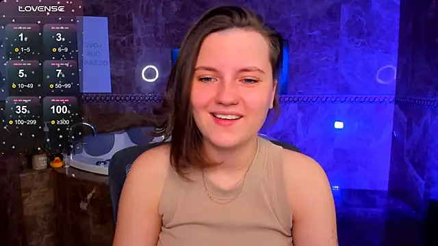 Snapshot of MelindaTin chatting on 04/20/26, 12:35 MelindaTin online show from 04/20/26, 12:35