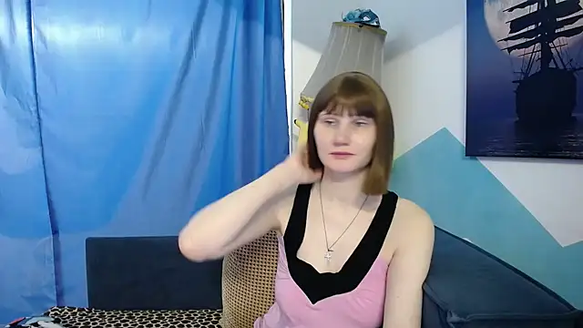 Snapshot of cornflower_mm chatting on 01/15/26, 01:43 cornflower mm online show from 01/15/26, 01:43