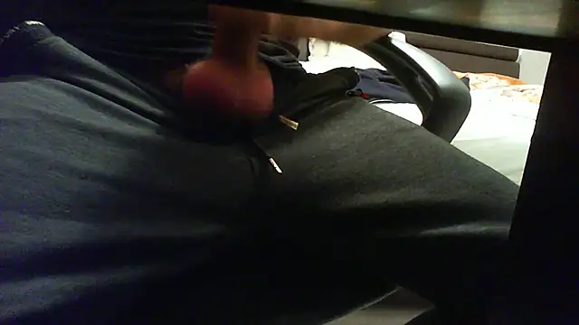 Snapshot of pasiuni chatting on 10/03/25, 07:44 pasiuni online show from 10/03/25, 07:44