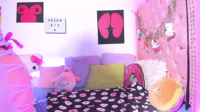 LillyCandy online show from 04/17/26, 01:03