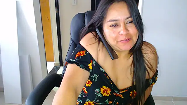 Ixchel Anaid online show from 09/27/25, 02:44