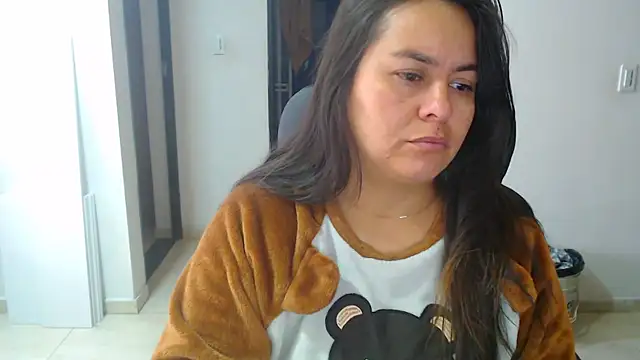 Ixchel Anaid online show from 10/09/25, 11:52