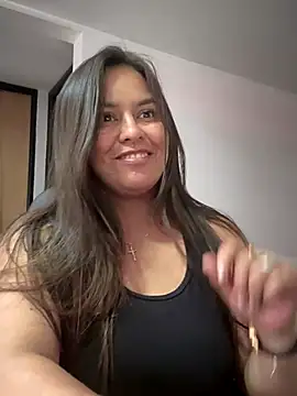 Ixchel Anaid online show from 11/22/25, 06:40